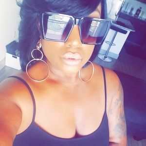 Meet your Posher, Shalanda